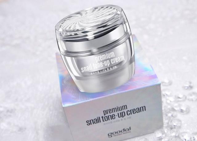 超好用的提亮肤色的素颜霜,超好用的素颜霜推荐不油腻不卡粉