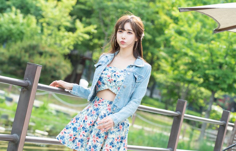 曾在CJ上收获9999朵玫瑰的韩国女主播,竟然还未成年?