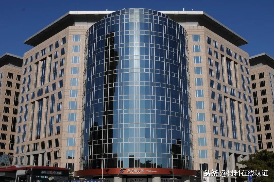 没有聚碳酸酯板打造的体育场，哪还有本届世界杯？