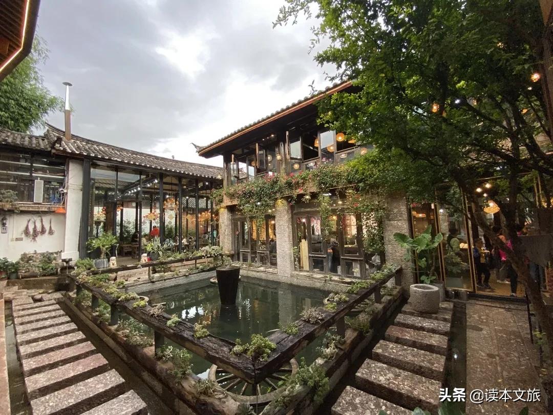 束河高逼格餐厅,在花园餐厅吃饭的体验