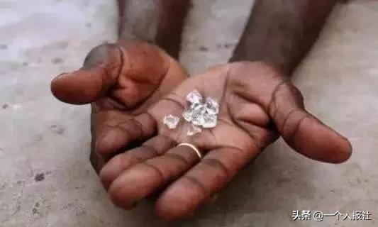 閽荤煶鍘熺煶鍘熷澶栬,閽荤煶鍘熺煶鍥剧墖澶у叏