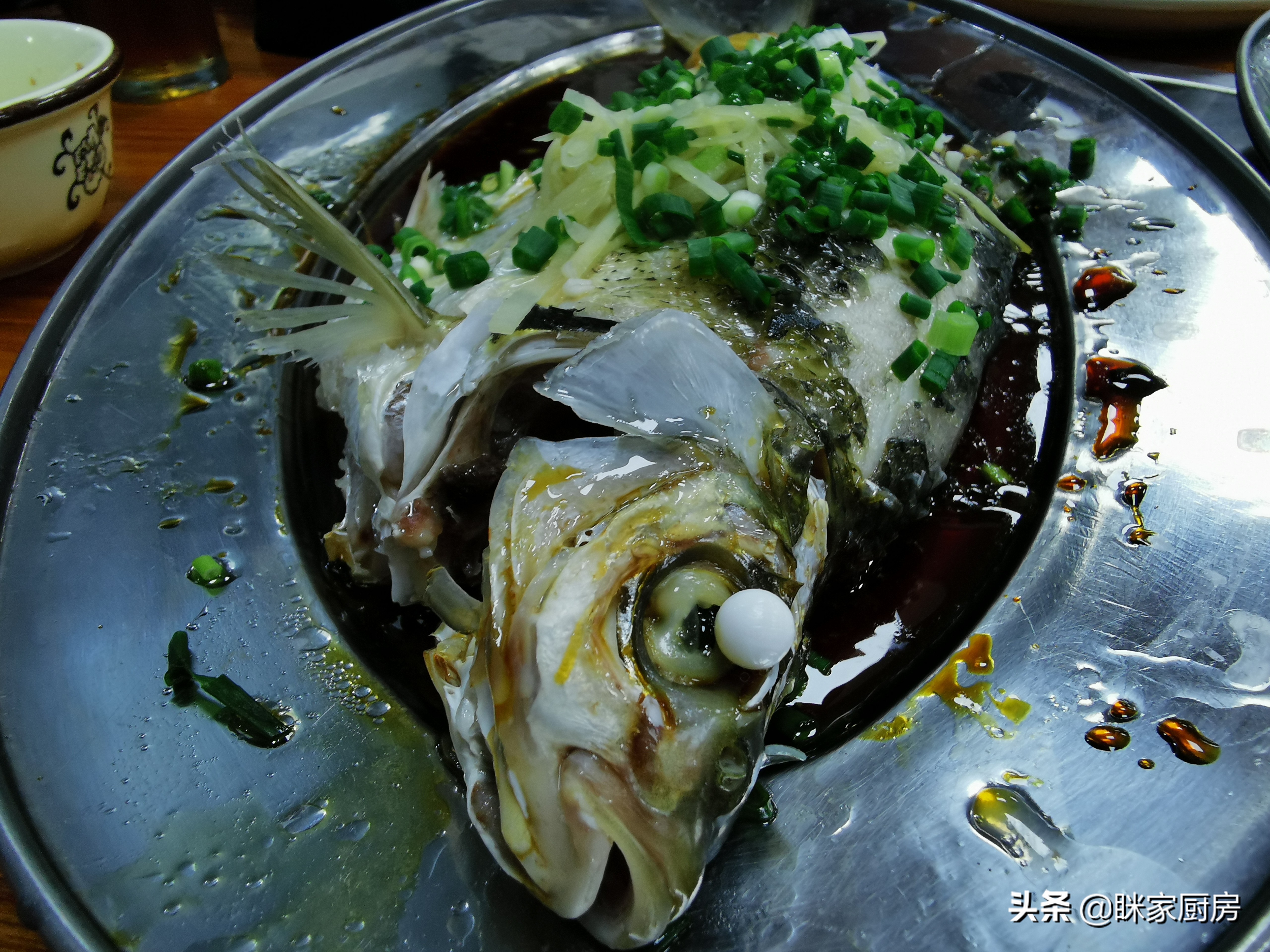 广东榄角蒸鳊鱼,广东鳊鱼清蒸