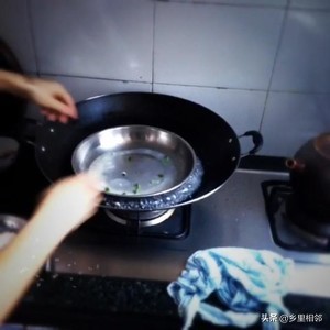 自制肠粉怎么做简单又好吃,自制肠粉的家常做法简单易学