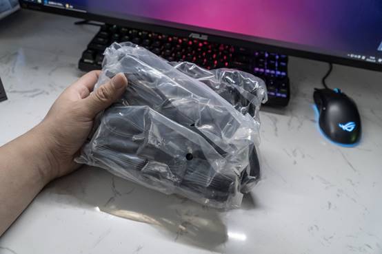 rogstrix雷鹰850g测评,rogstrix雷鹰550w