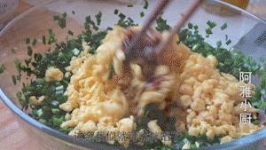 不揉面就能做出薄皮大馅的馅饼,馅饼的面怎么样不粘手