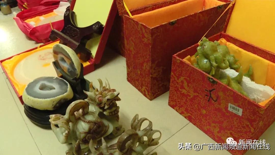 一年花了15万多，还负债30万元买本命年饰品，南宁3名“95后”破财没消灾