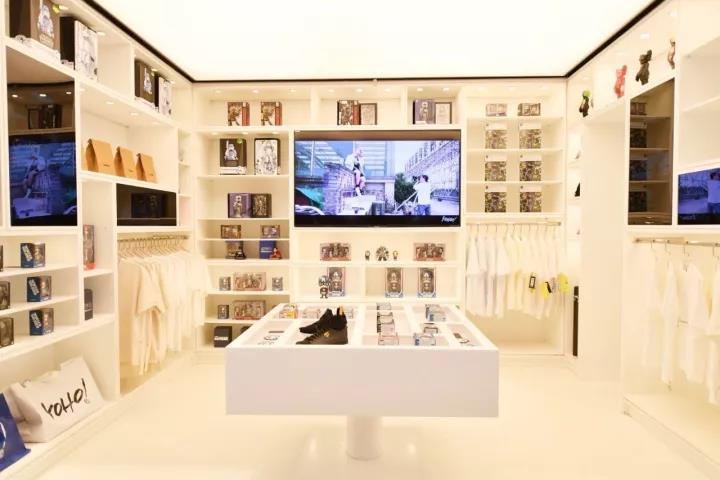 媒体+零售线上线下一体的Yoho集合店，年轻潮人们的集合地！