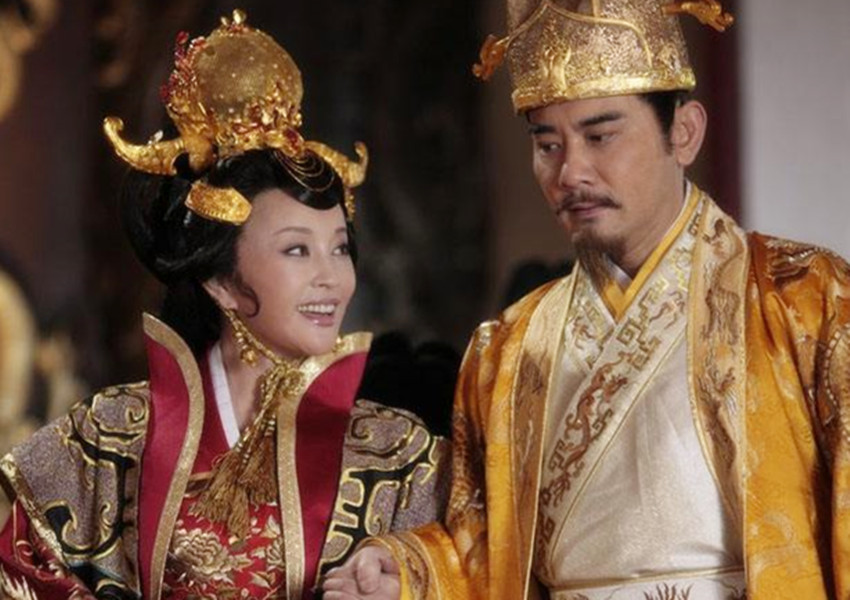 李治娶武则天以前他有几个老婆了,历史上武则天跟李治是真心相爱吗