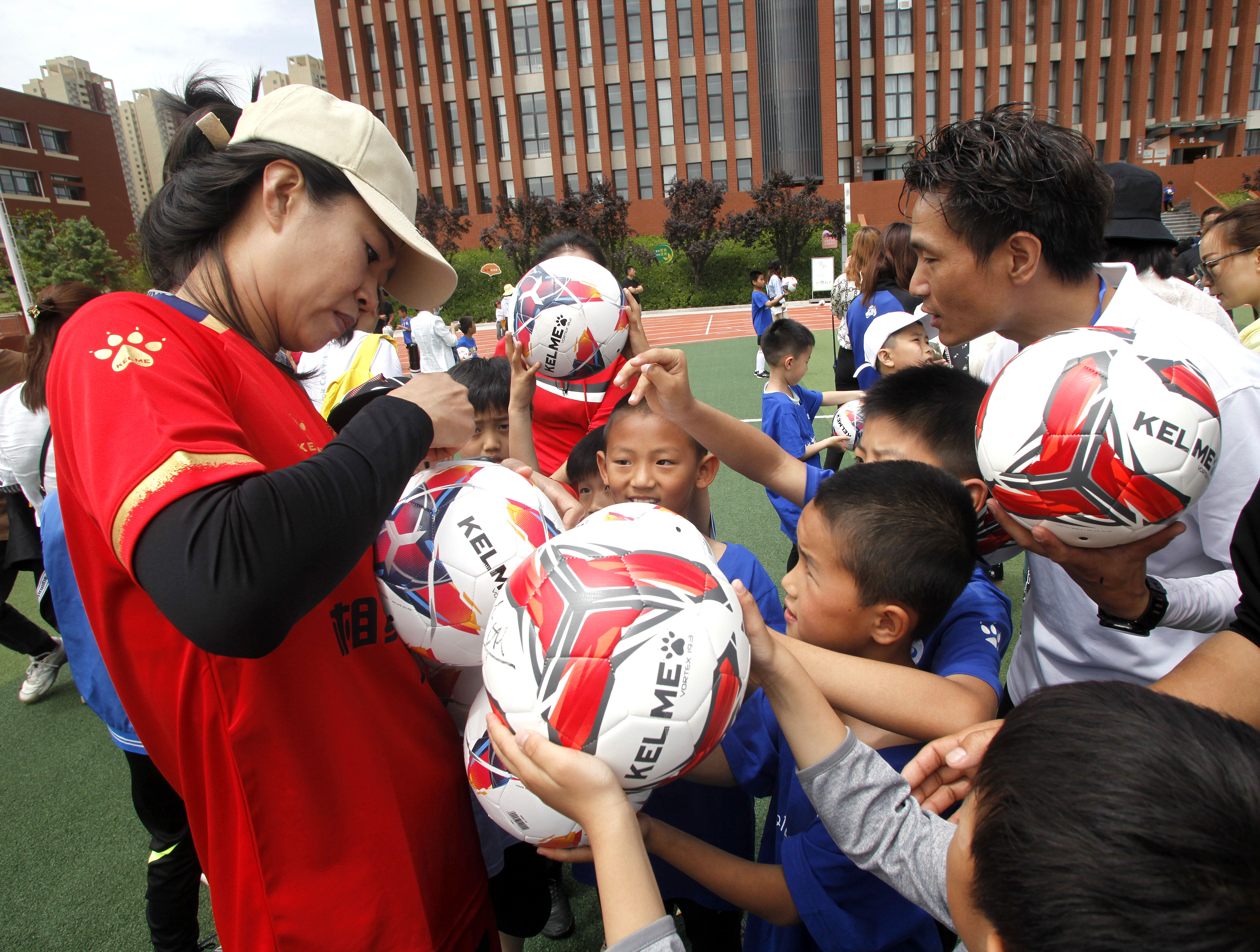 铿锵玫瑰长春航空展,铿锵玫瑰航空展
