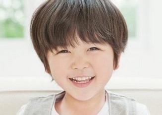 宝宝1岁多了还没长牙齿正常吗,宝宝1岁还未长牙正常吗