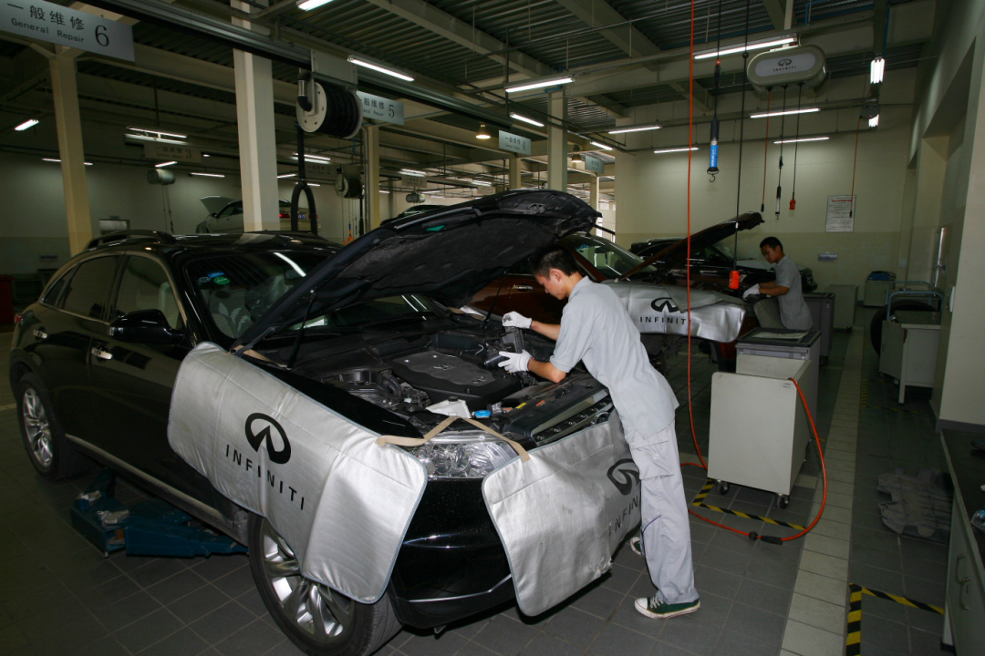 汽车跑多少公里换40的机油,汽车跑多少公里需要更换轮胎