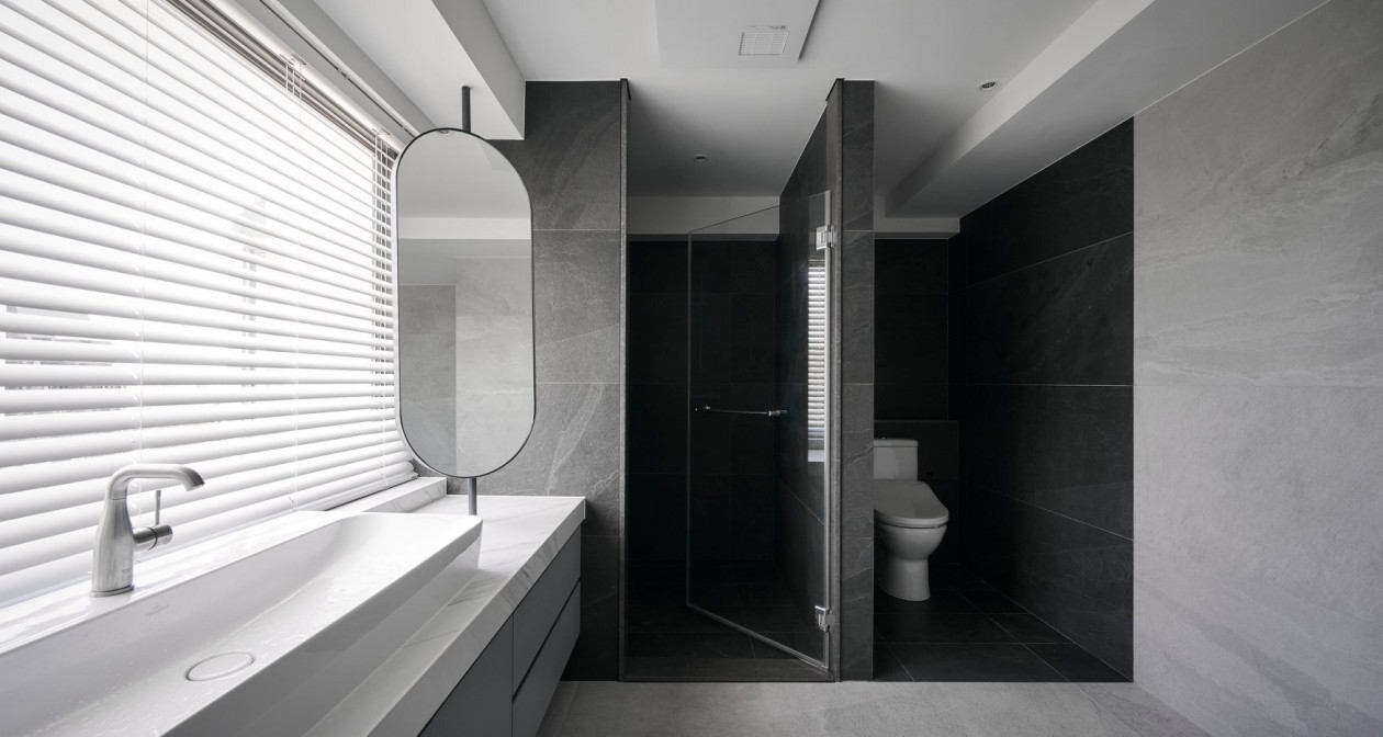 200㎡简约水泥系楼中楼，掇拾30年老宅融洽光景！原木家具