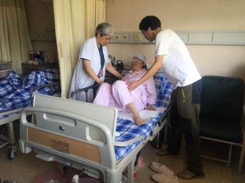 人流手术后子宫会脱垂吗,人流手术后肚子会疼吗