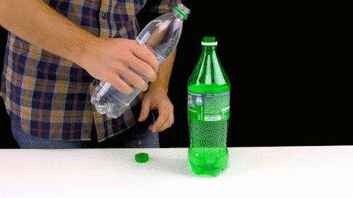 关于可乐瓶的实验,可乐有关的实验