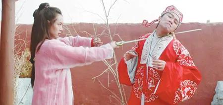 虚拟时尚：为什么要给游戏角色买“皮肤”？