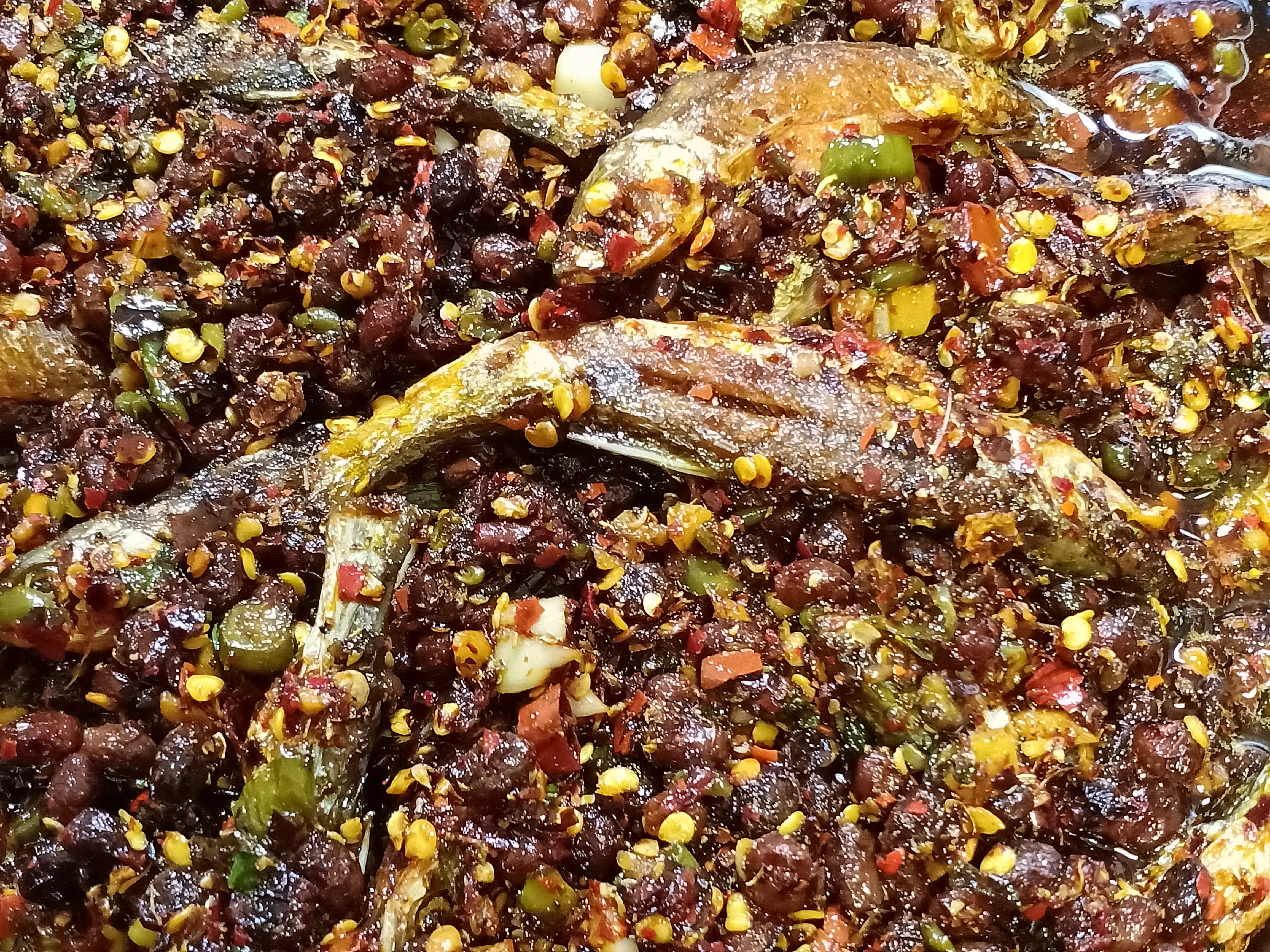 自制豆豉酱炒老干妈,小河鱼干酱做法