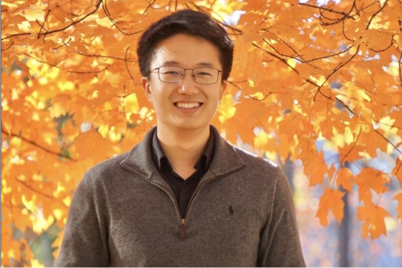 看一眼就知手感，北大学神联手朱俊彦让机器人「想象」触感