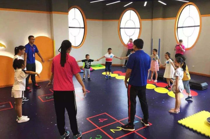 适合孩子的体育项目,10岁孩子适合学什么体育项目