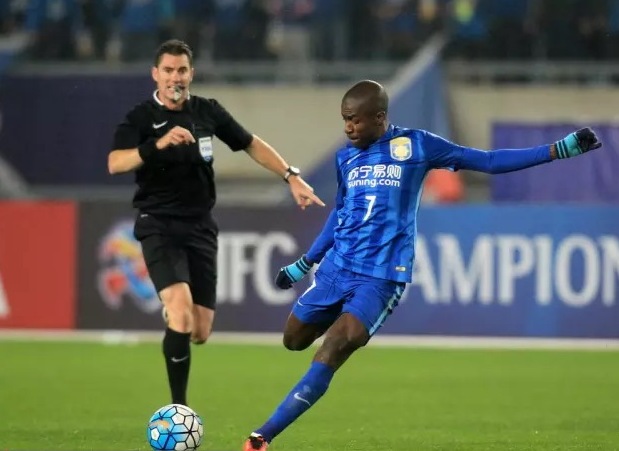 他为苏宁效力一个赛季就被清洗,离队后成巴甲金靴,身价疯涨5倍