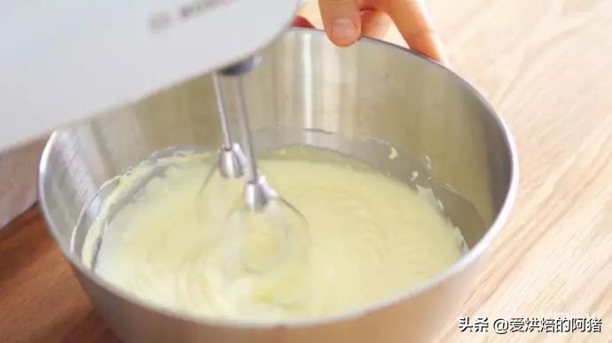 提拉米苏不用隔热打发蛋黄的方法,提拉米苏放蛋黄有什么用