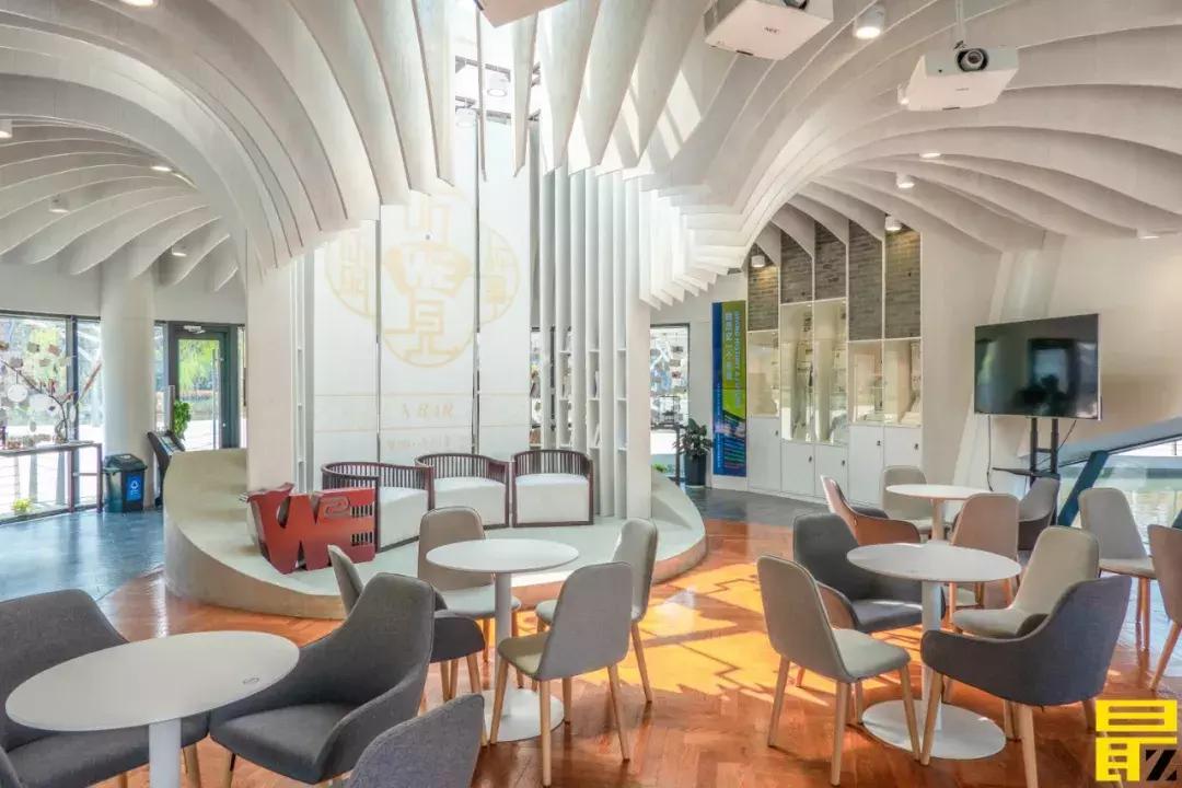 西交利物浦苏州校区,苏州西交利物浦美女