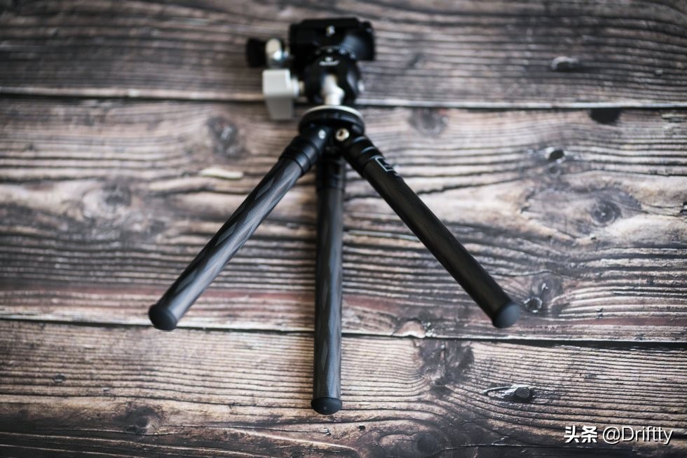 马小路三脚架02和06的区别,马小路mt2543三脚架测评