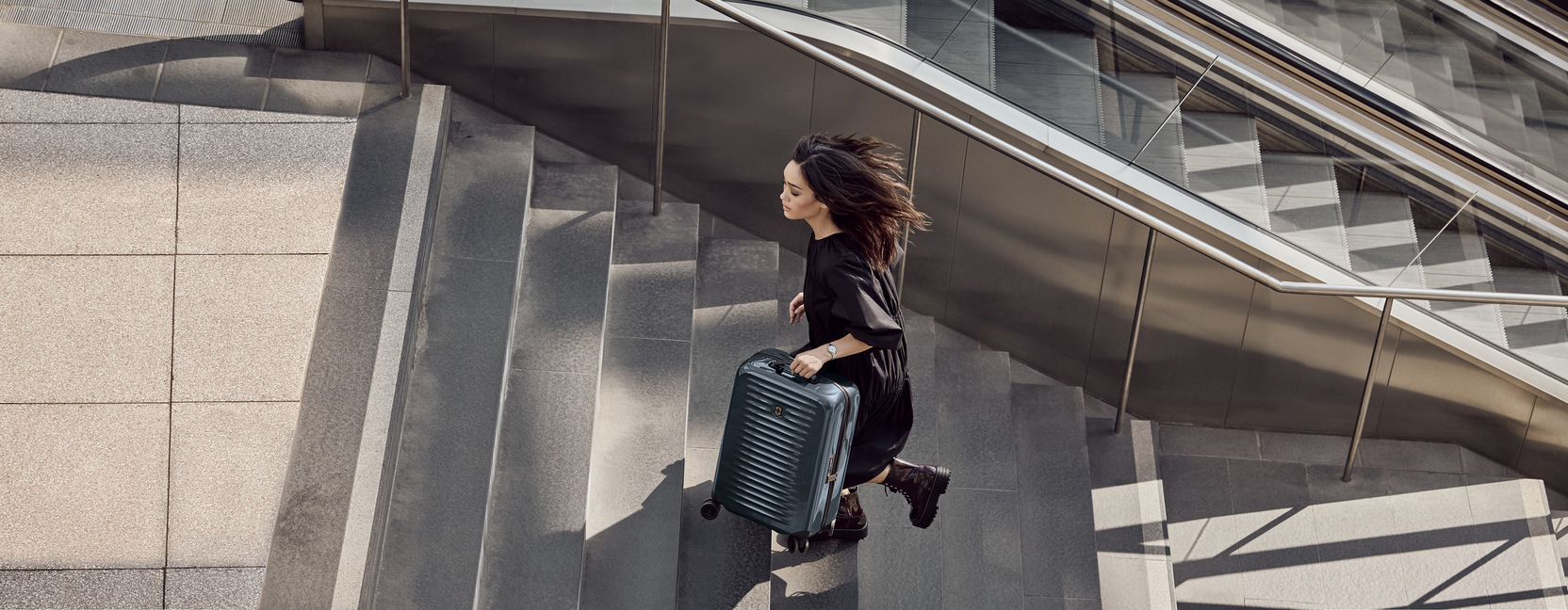 Victorinox维氏旅行箱,victorinox维氏黑武士