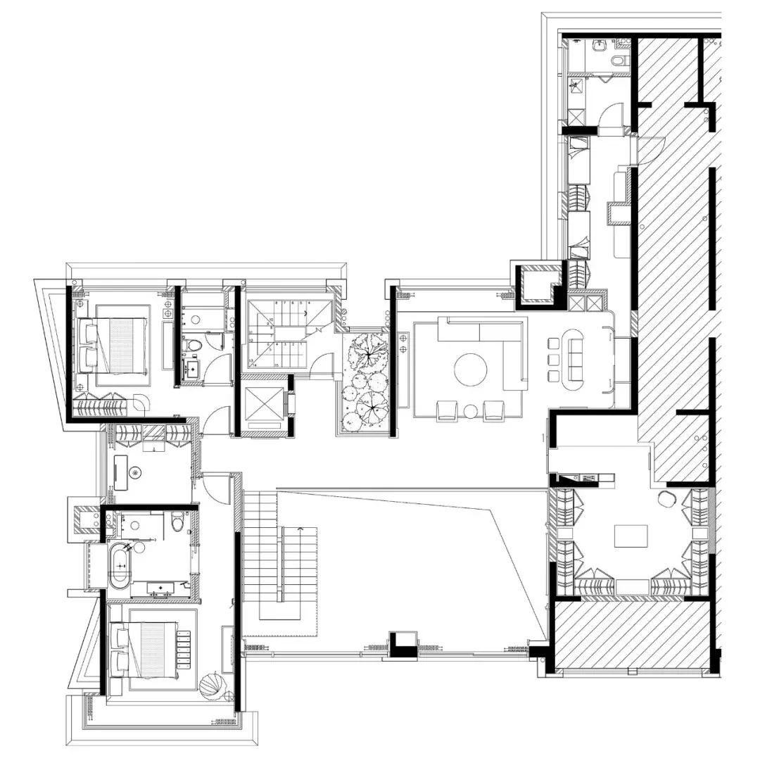 深圳1.5个亿的房子,深圳600万左右的楼顶复式