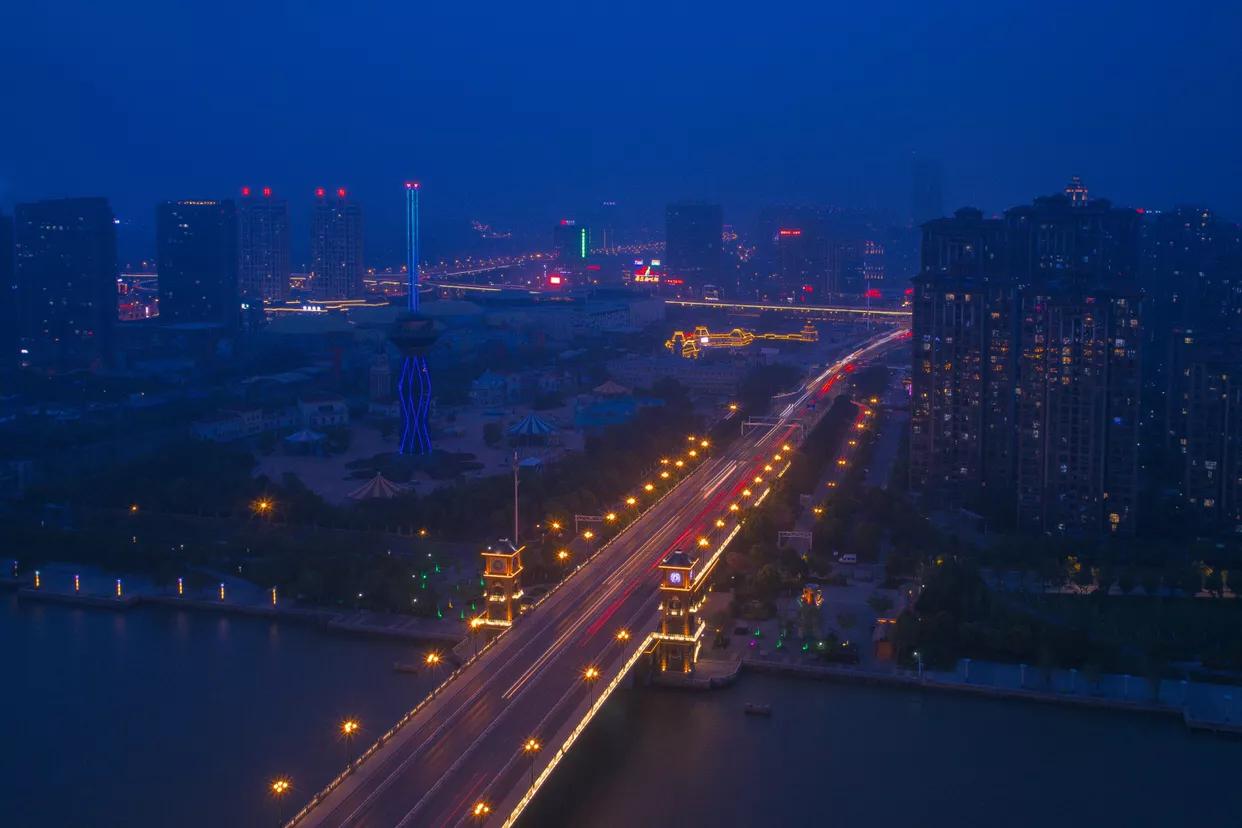 南通市北城大桥图片,北城大桥运河边