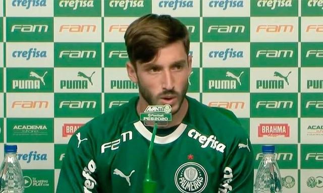 穆里尼奥下令后防重建刻不容缓,穆里尼奥c罗球员通道决裂