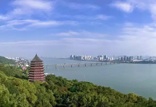 中国古佛塔图片,中国著名佛塔寺