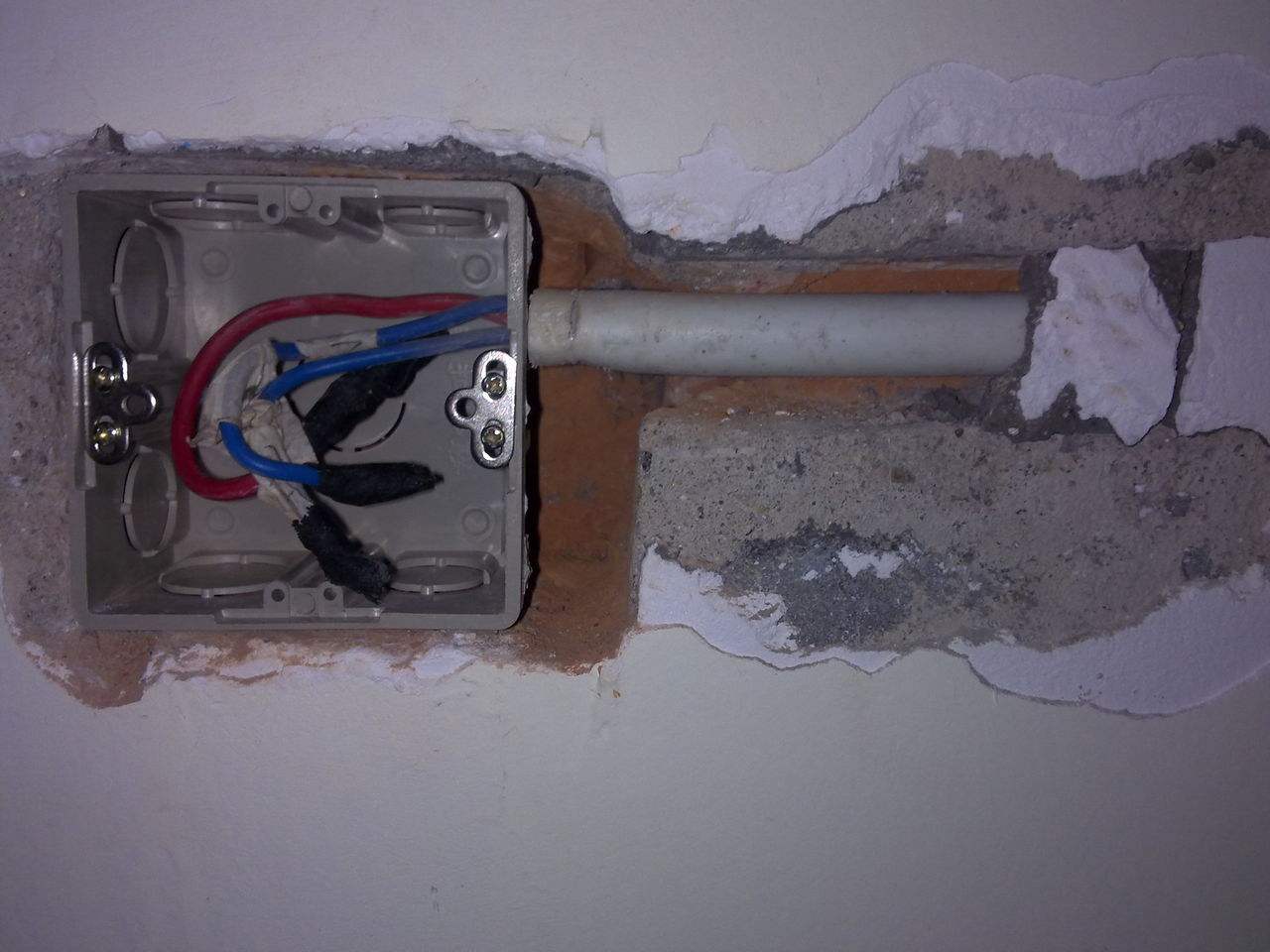 公牛开关的接线方法图解,公牛开关接线图教程