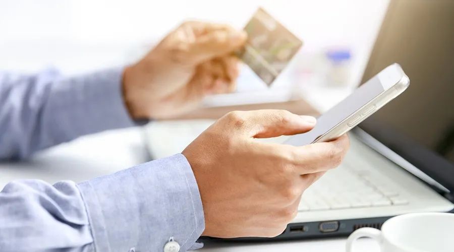 直播行业的崛起实体店该何去何从,网红直播卖货和实体店未来趋势