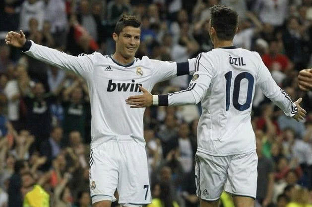 穿皇马10号的5名倒霉蛋,迪亚拉第5,J罗第3,厄齐尔不敌1人