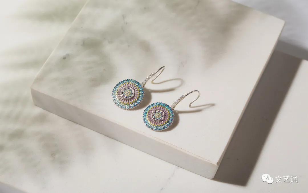 鐝愮悈褰╃摲vlog,鎺愪笣鐝愮悈vlog