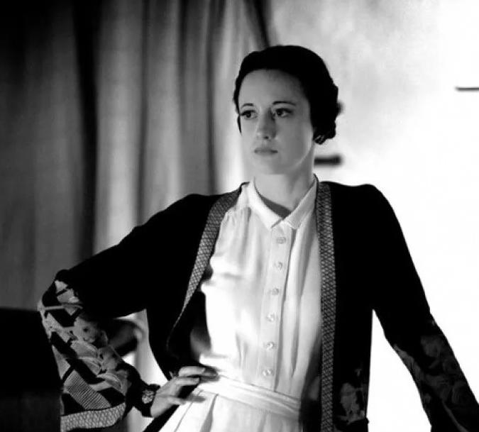 37岁结过两次婚的辛普森夫人，能让国王为她放弃江山，有何魅力