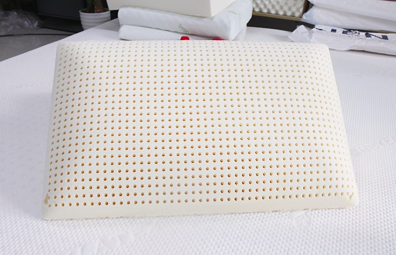 颈椎乳胶枕推荐 (买颈椎棉枕的感受)