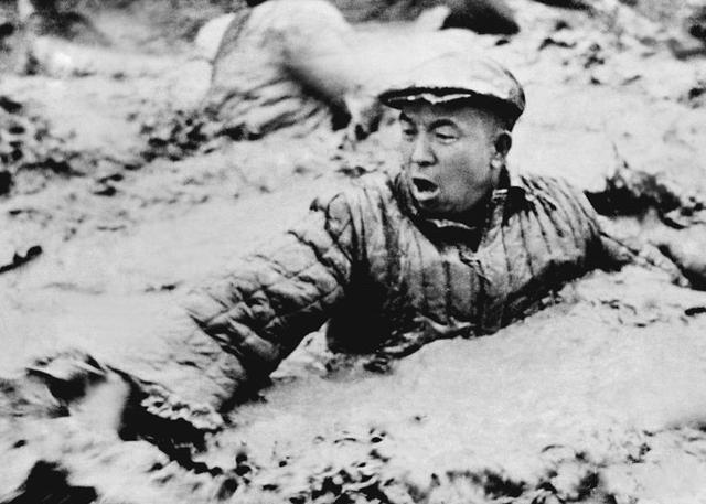 国内油价由谁决定的,国内油价谁在控制