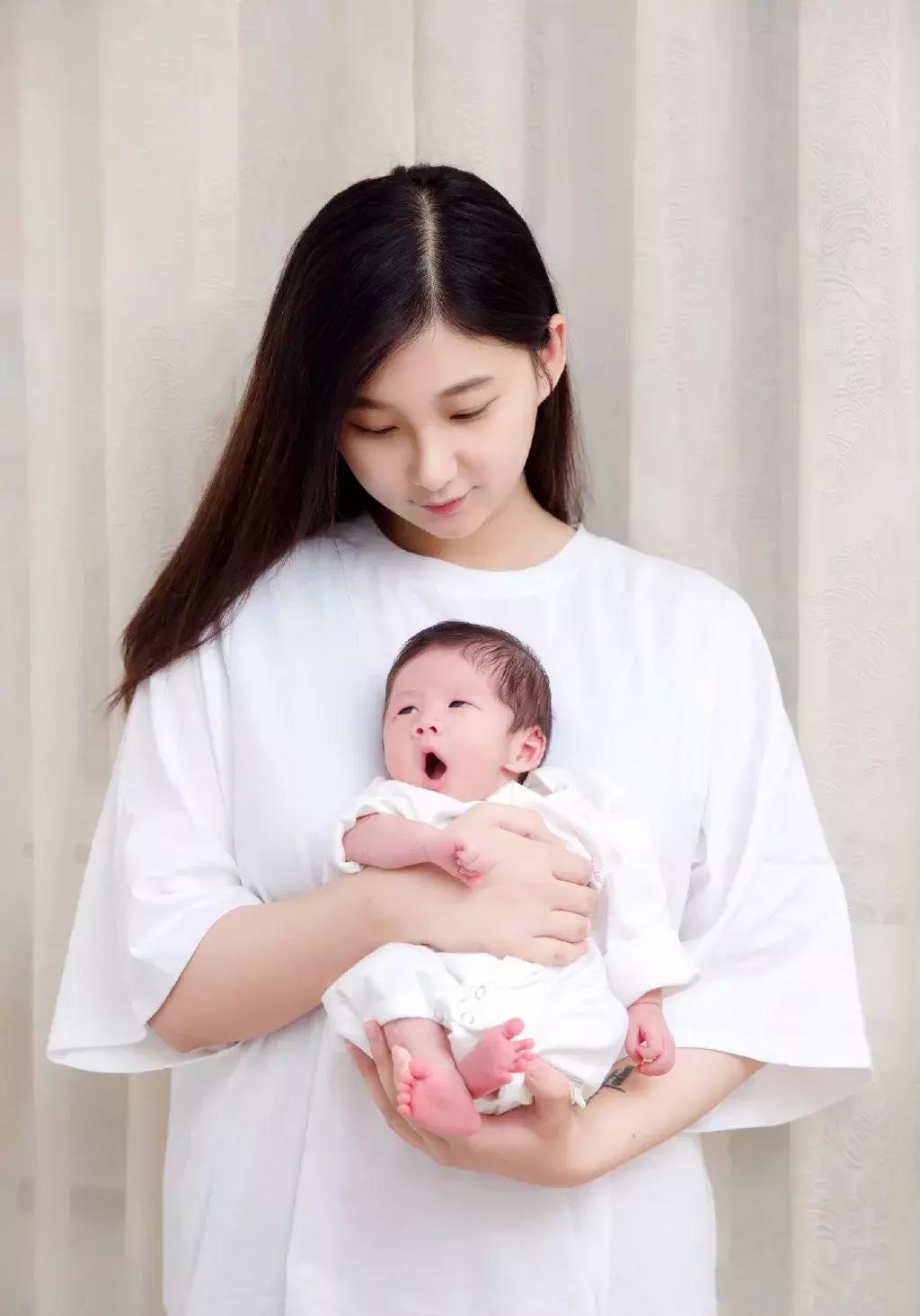 我家小两口若风戚蓝尹八卦,我家小两口若风戚蓝尹设计师