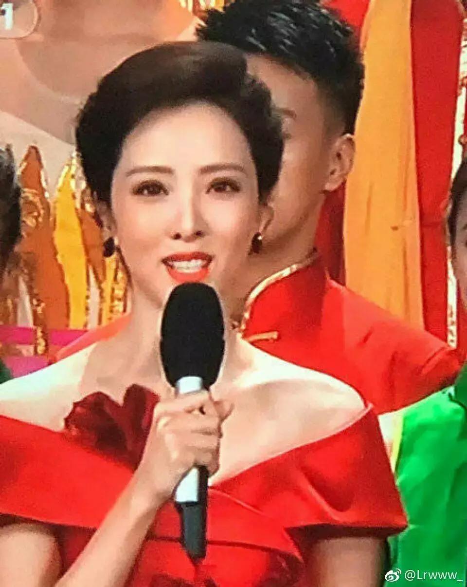 mac今年最新款,mac最近很火的唇釉