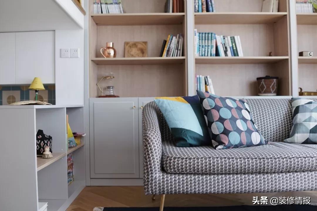 她买下32㎡上海老旧学区房,为女儿打造小桃园还有20㎡舒适大庭院