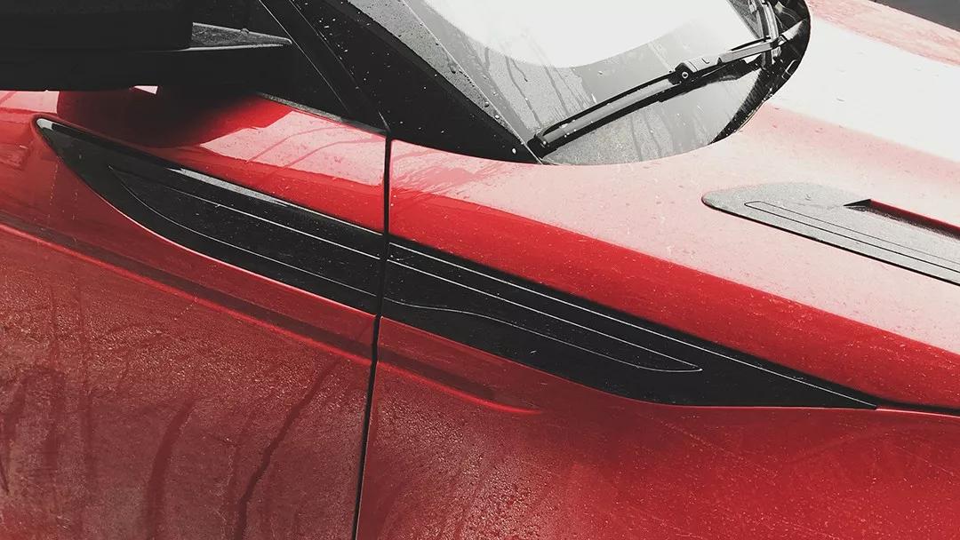 极光和三系宝马哪个值得入手,路虎极光和3系哪个值得买