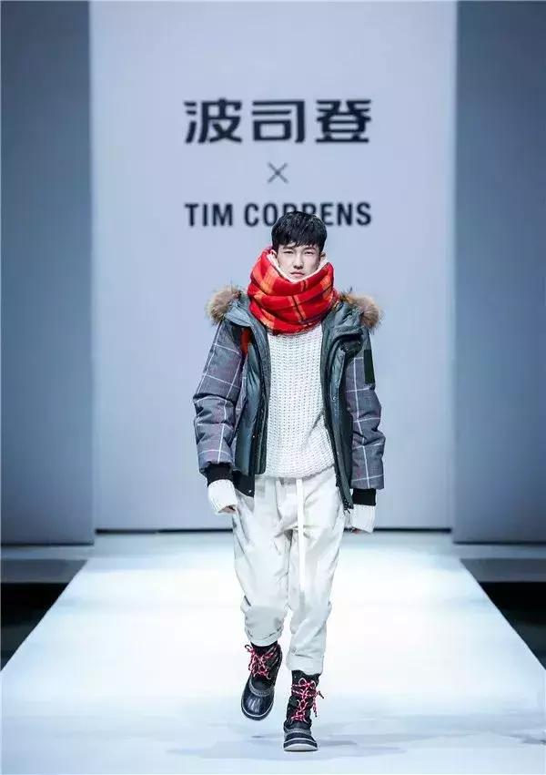 和加拿大鹅同档次的羽绒服,羽绒服排名前十名加拿大鹅羽绒服