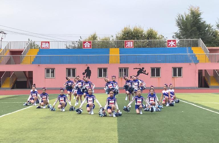 满怀豪情迎接新的一年到来,满怀激情迎接新学期视频