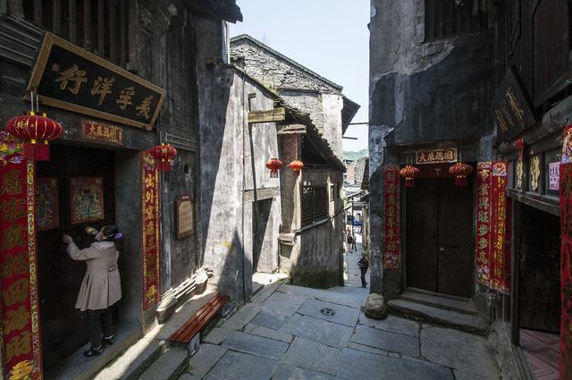 黔阳古城和洪江古商城区别,洪江古商城是黔城古城吗