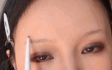 景甜眉毛属于什么眉形,景甜粗眉跟细眉的区别