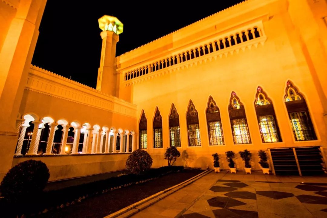 用黄金做房顶，人均5辆车，这个东南亚神秘国度比阿联酋还土豪