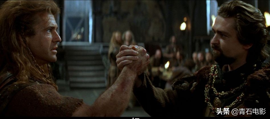 血与光交织的战争史诗，女神苏菲玛索盛世美颜，豆瓣评分高达8.9