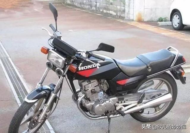 八九十年代的一辆摩托车，现在值多少钱？真是一笔巨款啊！