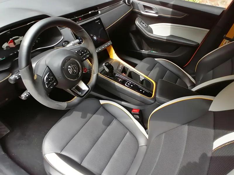 全新名爵mg6赛道试驾视频,名爵mg6pro下赛道